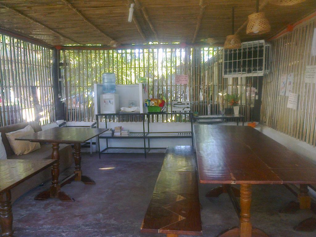 Charm Guest House Puerto Princesa Ngoại thất bức ảnh