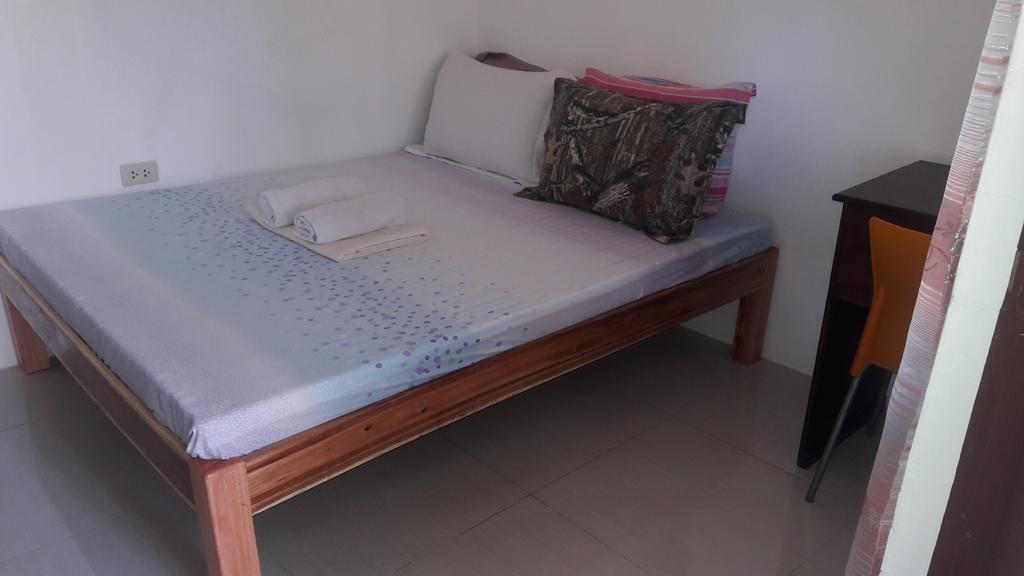 Charm Guest House Puerto Princesa Ngoại thất bức ảnh