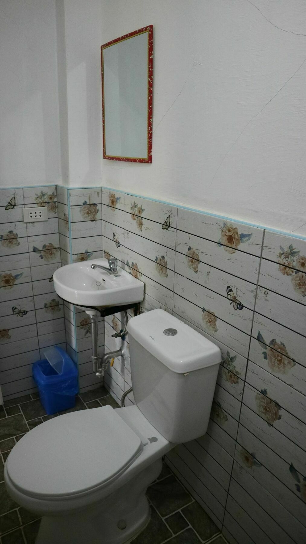 Charm Guest House Puerto Princesa Ngoại thất bức ảnh
